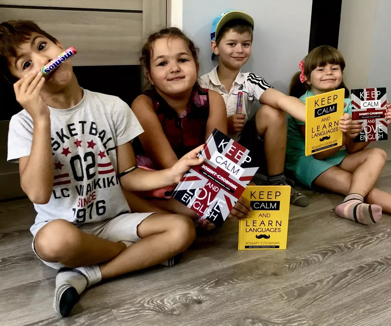 Учні StudyBuddy під час навчання англійської мови